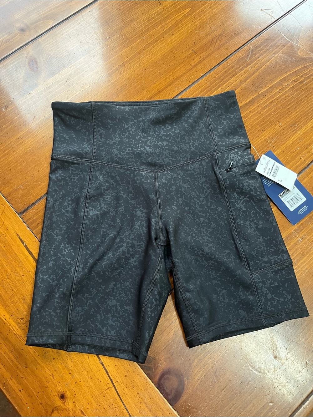 NEW Marika Women’s Bike Shorts Size M Black Embossed Textured Activewear